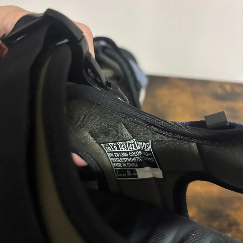 Sketchers olive and blue sandals
